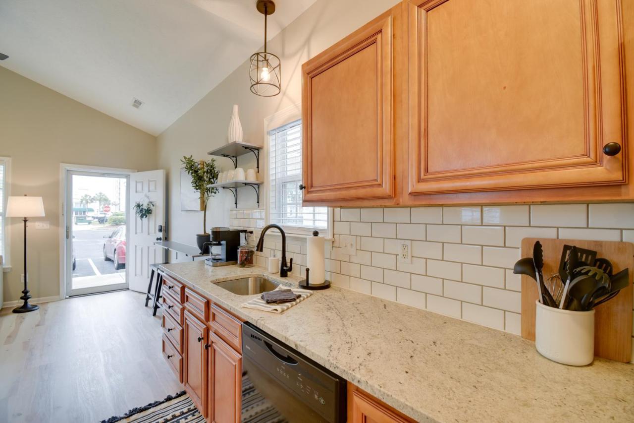 Myrtle Beach Bungalow - Walk To Ocean! Экстерьер фото